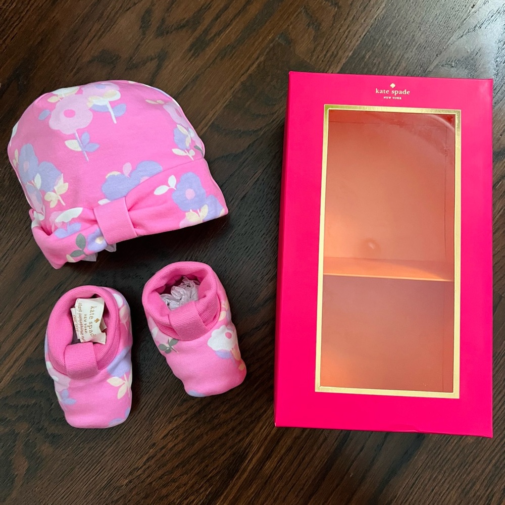 New Kate Spade Pink Floral Hat and Bootie Set, One Size